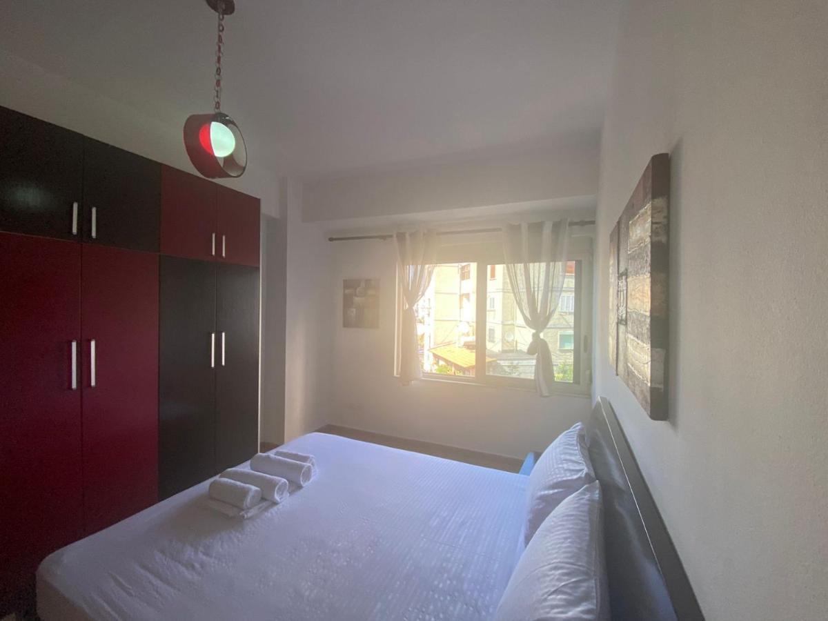 Nicole Apartments Rental ดูร์เรส ภายนอก รูปภาพ