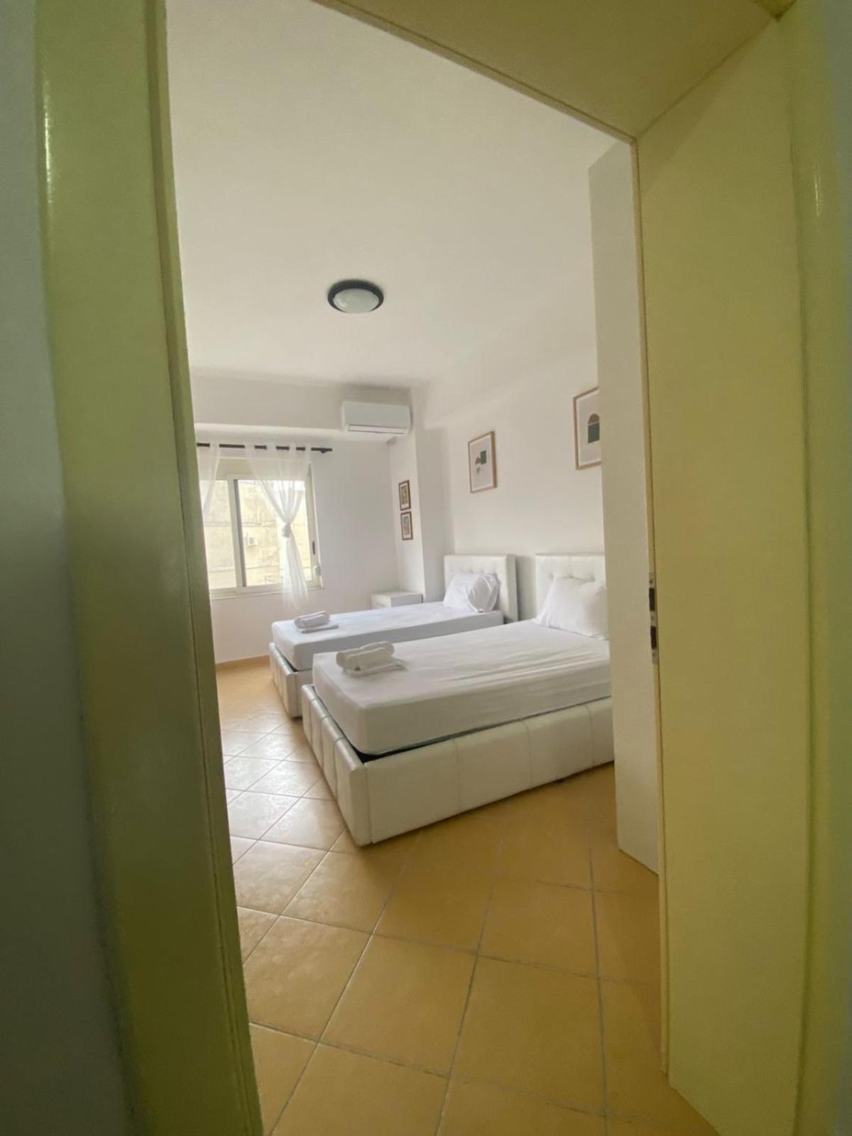 Nicole Apartments Rental ดูร์เรส ภายนอก รูปภาพ