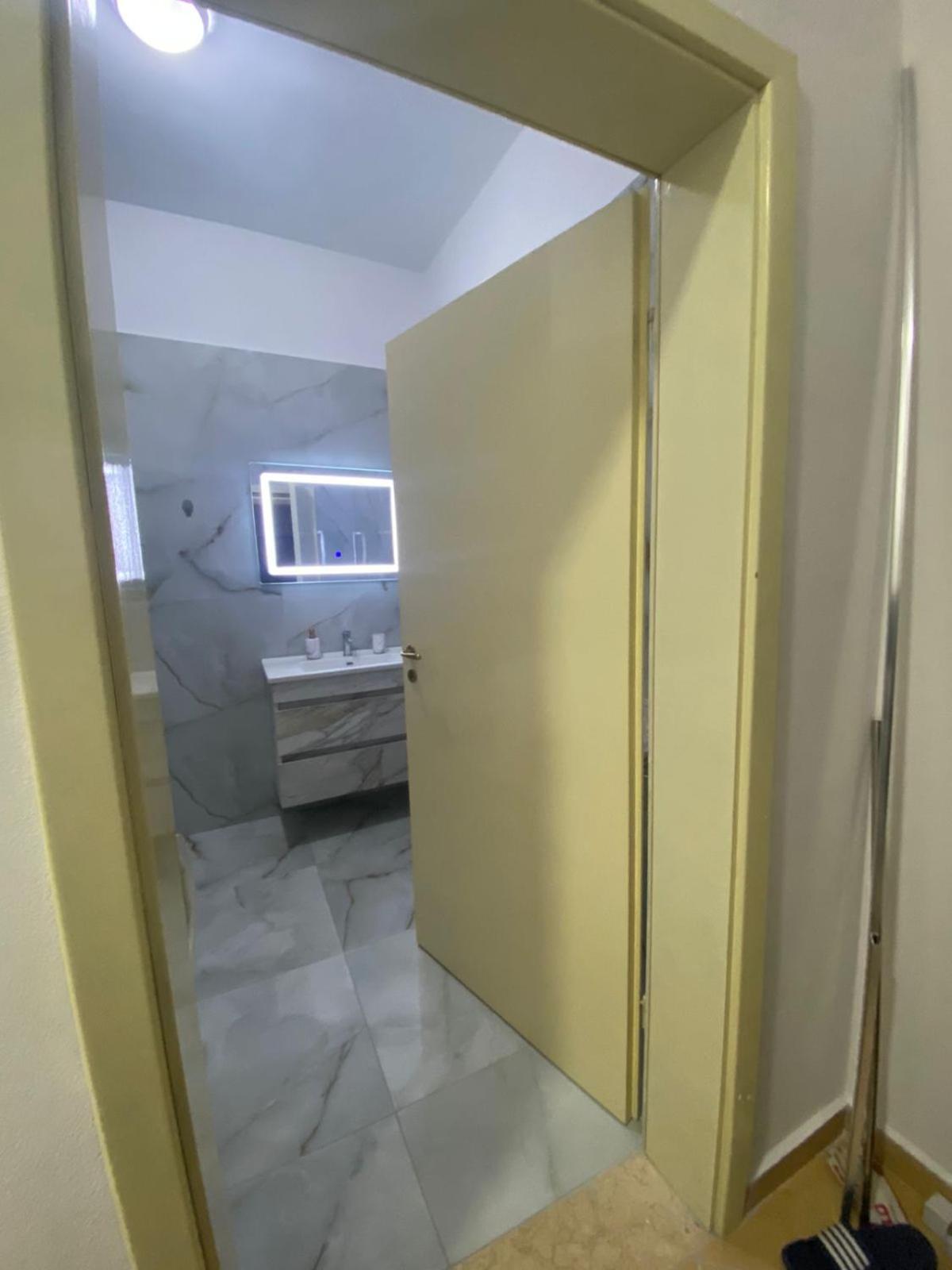 Nicole Apartments Rental ดูร์เรส ภายนอก รูปภาพ