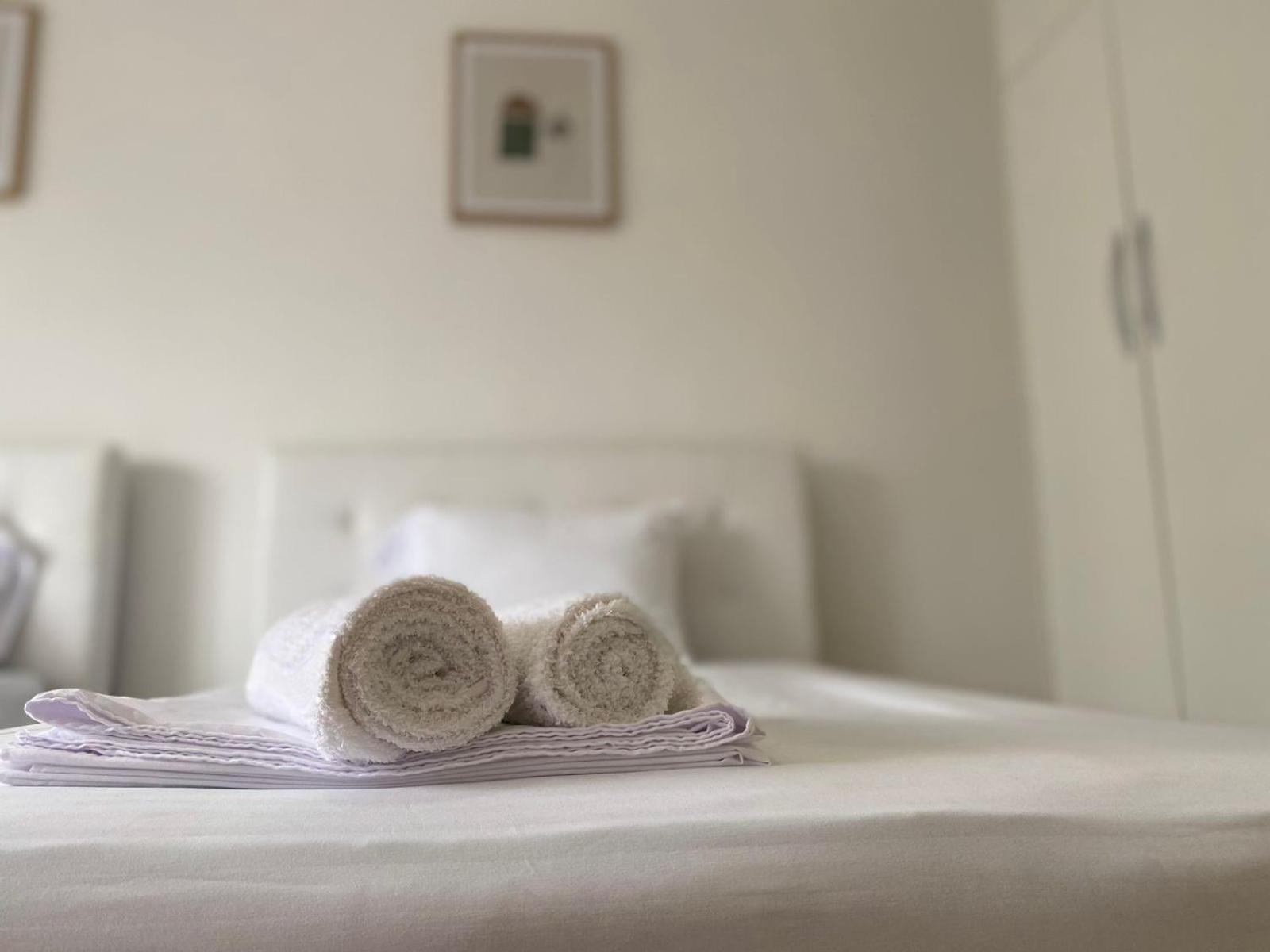 Nicole Apartments Rental ดูร์เรส ภายนอก รูปภาพ