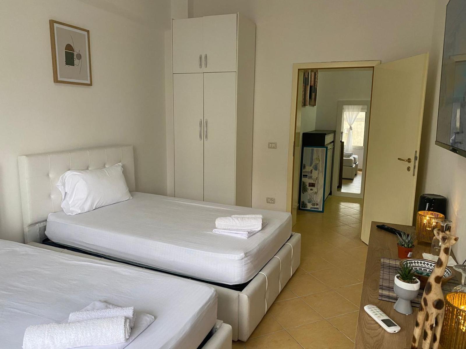 Nicole Apartments Rental ดูร์เรส ภายนอก รูปภาพ